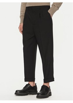 AMI PARIS Chinosy HTR111.WV0066 Czarny Regular Fit ze sklepu MODIVO w kategorii Spodnie męskie - zdjęcie 184698972
