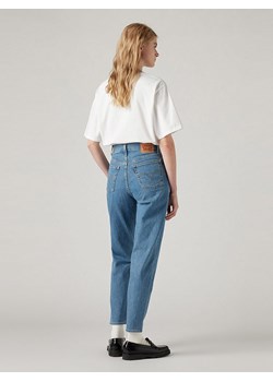 Levi&apos;s Dżinsy - Mom fit - w kolorze niebieskim ze sklepu Limango Polska w kategorii Jeansy damskie - zdjęcie 184701440