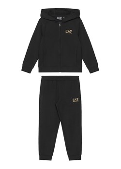 EA7 Emporio Armani Dres 7B000031 AF10380 MC004 Czarny Regular Fit ze sklepu MODIVO w kategorii Dresy chłopięce - zdjęcie 184701850