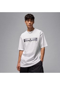 Męski T-shirt ze zdjęciem Jordan - Biel ze sklepu Nike poland w kategorii T-shirty męskie - zdjęcie 184704282