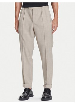 BOSS Spodnie materiałowe C-Perin-DPL 50545822 Beżowy Tapered Fit ze sklepu MODIVO w kategorii Spodnie męskie - zdjęcie 184706712