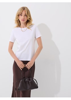 Mohito - Biały t-shirt basic - biały ze sklepu Mohito w kategorii Bluzki damskie - zdjęcie 184713702