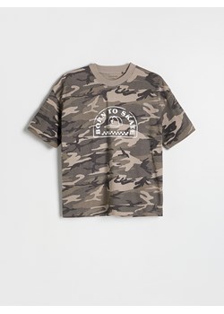Reserved - Bawełniany t-shirt moro - jasny zielony ze sklepu Reserved w kategorii T-shirty chłopięce - zdjęcie 184715924
