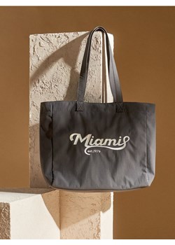 Sinsay - Torebka shopper z napisem Miami - szary ze sklepu Sinsay w kategorii Torby materiałowe - zdjęcie 184720502