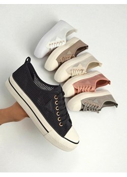 Melania Nero – damskie trampki z tkaniny mesh na płaskiej podeszwie 3cm ze sklepu royalfashion.pl w kategorii Trampki damskie - zdjęcie 184731381