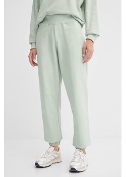 GUESS Zielone spodnie dresowe damskie Primula, Rozmiar XS ze sklepu outfit.pl w kategorii Spodnie damskie - zdjęcie 184734204