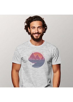 WOOOP Koszulka &quot;The mountains are calling&quot; w kolorze szarym ze sklepu Limango Polska w kategorii T-shirty męskie - zdjęcie 184739991