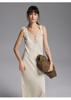 Reserved - Zamszowa torebka hobo - brązowy ze sklepu Reserved w kategorii Torby Shopper bag - zdjęcie 184745273