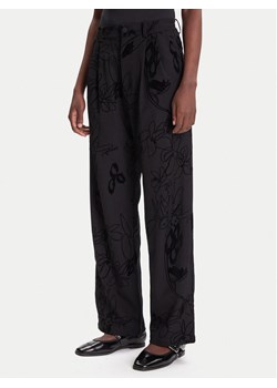 Desigual Spodnie materiałowe Flock 25WWPW05 Czarny Regular Fit ze sklepu MODIVO w kategorii Spodnie damskie - zdjęcie 184753014