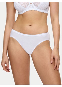 Triumph Figi klasyczne Sense Of Cotton 10224969 Biały ze sklepu MODIVO w kategorii Majtki damskie - zdjęcie 184754901