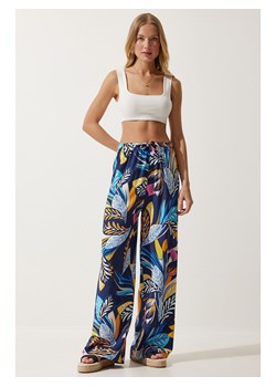 Happiness Istanbul Spodnie w kolorze granatowym ze sklepu Limango Polska w kategorii Spodnie damskie - zdjęcie 184757373