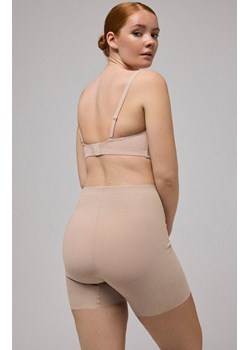 Figi damskie modelujące z nogawką beżowe 19638, Kolor beżowy, Rozmiar L, YSABEL MORA - id: 202531 - marki Ysabel Mora - 184769550 Figi damskie modelujące z nogawką beżowe 19638, Kolor beżowy, Rozmiar L, YSABEL MORA ze sklepu Intymna w kategorii Majtki damskie - zdjęcie 184769550