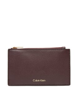 Calvin Klein Duży Portfel Damski Foil Logo Top Zip Cardcase LV04F1090G Bordowy ze sklepu MODIVO w kategorii Portfele damskie - zdjęcie 184769882