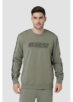 GUESS Zielona męska bluza z lampasami Arlo Cn, Rozmiar S ze sklepu outfit.pl w kategorii Bluzy męskie - zdjęcie 184777163