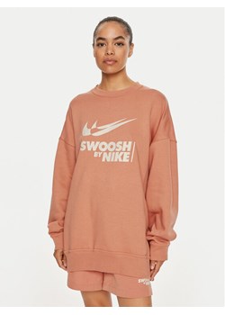 Nike Bluza FZ4631 Brązowy Regular Fit ze sklepu MODIVO w kategorii Bluzy damskie - zdjęcie 184784840