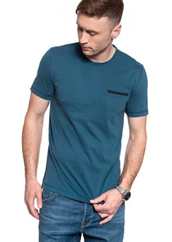 MĘSKI T-SHIRT MUSTANG ALEX C POCKET 1009981 5243 ze sklepu YouNeedit.pl w kategorii T-shirty męskie - zdjęcie 184785802