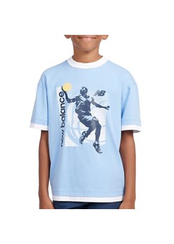 Koszulka dziecięca New Balance LAKB0155ELE - niebieska ze sklepu streetstyle24.pl w kategorii T-shirty chłopięce - zdjęcie 184789983