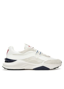 Guess Sneakersy FMTVAL FAL12 Biały ze sklepu MODIVO w kategorii Buty sportowe męskie - zdjęcie 184790270