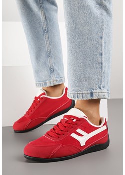 Czerwone Sneakersy Ozdobione Geometrycznym Wzorem Arulia - id: 396852 - marki born2be - 184795640 Czerwone Sneakersy Ozdobione Geometrycznym Wzorem Arulia ze sklepu born2be.pl w kategorii Buty sportowe damskie - zdjęcie 184795640