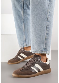 Brązowe Płaskie Sneakersy Ozdobione Paskami Glaria ze sklepu born2be.pl w kategorii Buty sportowe damskie - zdjęcie 184795700