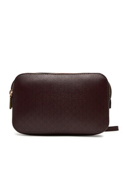 Torebka Calvin Klein Emblem Aop Elongated Camera Bag LV04F3268G Bordowy ze sklepu eobuwie.pl w kategorii Listonoszki - zdjęcie 184799720