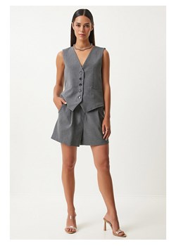 Happiness Istanbul Bermudy w kolorze szarym ze sklepu Limango Polska w kategorii Szorty - zdjęcie 184808542