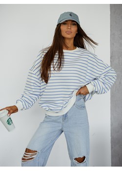 BLUZA OVERSIZE W PASKI- NIEBIESKA ze sklepu olika.com.pl w kategorii Bluzy damskie - zdjęcie 184808880