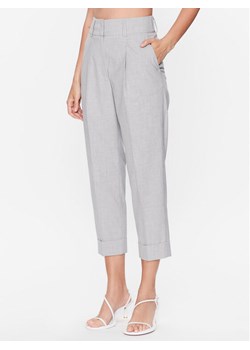 Peserico Spodnie materiałowe P04816V Szary Regular Fit ze sklepu MODIVO w kategorii Spodnie damskie - zdjęcie 184810902