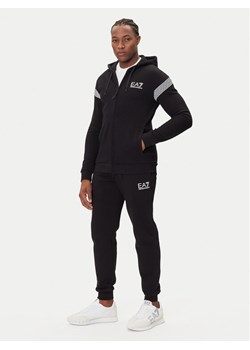 EA7 Emporio Armani Dres 7M000967 AF10377 UC001 Czarny Slim Fit ze sklepu MODIVO w kategorii Dresy męskie - zdjęcie 184811023