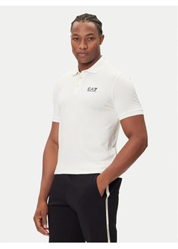 EA7 Emporio Armani Polo 8NPF14 PJVQZ U1105 Beżowy Regular Fit ze sklepu MODIVO w kategorii T-shirty męskie - zdjęcie 184812910