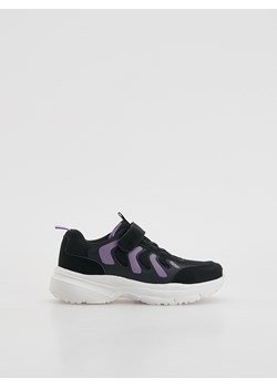 Reserved - Lekkie sneakersy - czarny ze sklepu Reserved w kategorii Buty sportowe dziecięce - zdjęcie 184818463