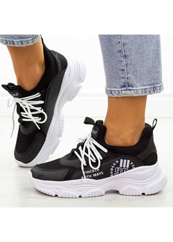 Czarne sneakersy damskie Vinceza 8771 ze sklepu suzana.pl w kategorii Buty sportowe damskie - zdjęcie 184829600
