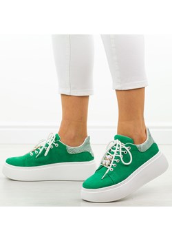 Zielone zamszowe skórzane sneakersy damskie Vinceza 89104 ze sklepu suzana.pl w kategorii Trampki damskie - zdjęcie 184830233
