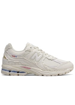Buty unisex New Balance M2002RDC - białe ze sklepu streetstyle24.pl w kategorii Buty sportowe męskie - zdjęcie 184850913