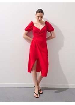 Mohito - Czerwona sukienka midi z bufiastymi rękawami - czerwony ze sklepu Mohito w kategorii Sukienki - zdjęcie 184851441