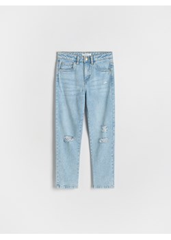 Reserved - Jeansy mom fit z przetarciami - niebieski ze sklepu Reserved w kategorii Spodnie dziewczęce - zdjęcie 184854121