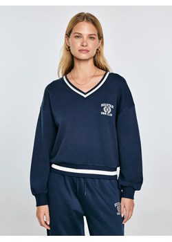 Bluza damska w stylu college z haftem z dekoltem v-neck granatowa Gabriella 403 ze sklepu Big Star w kategorii Bluzy damskie - zdjęcie 184856801