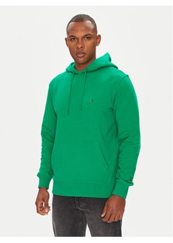 Tommy Hilfiger Bluza Essential MW0MW37235 Zielony Regular Fit ze sklepu MODIVO w kategorii Bluzy męskie - zdjęcie 184858054