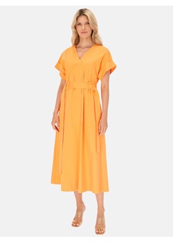 Żólta sukienka midi z paskiem w talii Eye For Fashion ze sklepu Eye For Fashion w kategorii Sukienki - zdjęcie 184862161
