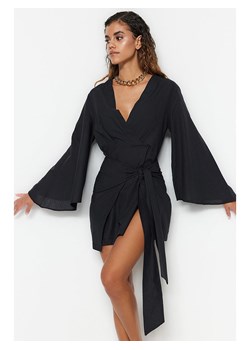 trendyol Sukienka w kolorze czarnym ze sklepu Limango Polska w kategorii Sukienki - zdjęcie 184873491