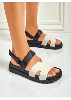 Royalfashion Sandały damskie zapinane na rzep Velcro Chic ze sklepu royalfashion.pl w kategorii Sandały damskie - zdjęcie 184876683