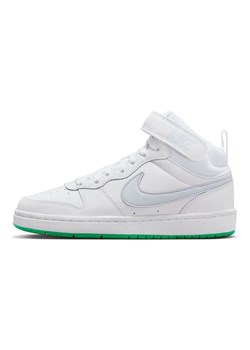 Nike Sportswear Skórzane sneakersy &quot;Court Borough Mid 2&quot; w kolorze białym ze sklepu Limango Polska w kategorii Buty sportowe damskie - zdjęcie 184886324