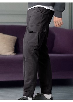 Sinsay - Jeansy regular jogger fit - szary ze sklepu Sinsay w kategorii Jeansy męskie - zdjęcie 184905340