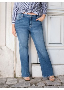 Sinsay - Jeansy bootcut PLUS SIZE - niebieski ze sklepu Sinsay w kategorii Jeansy damskie - zdjęcie 184915732