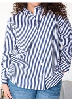 Sinsay - Bawełniana koszula w paski PLUS SIZE - granatowy - id: 913EN-59P - marki Sinsay - 184915922 Sinsay - Bawełniana koszula w paski PLUS SIZE - granatowy ze sklepu Sinsay w kategorii Koszule damskie - zdjęcie 184915922
