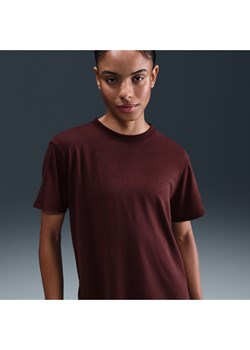 Damska koszulka z krótkim rękawem Dri-FIT Nike One Relaxed - Czerwony ze sklepu Nike poland w kategorii Bluzki damskie - zdjęcie 184925204