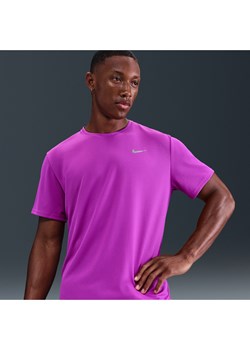 Męska koszulka z krótkim rękawem do biegania Nike Dri-FIT UV Miler - Fiolet ze sklepu Nike poland w kategorii T-shirty męskie - zdjęcie 184925333