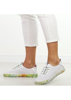 Biało zielone skórzane półbuty damskie T.Sokolski W26-609 ze sklepu suzana.pl w kategorii Półbuty damskie - zdjęcie 184928864