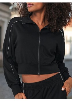 Sinsay - Krótka rozpinana bluza soft touch - czarny ze sklepu Sinsay w kategorii Bluzy damskie - zdjęcie 184934554