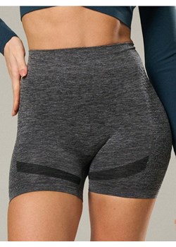 Sinsay - Krótkie legginsy z ozdobnym wzorem po bokach - szary ze sklepu Sinsay w kategorii Szorty - zdjęcie 184940942